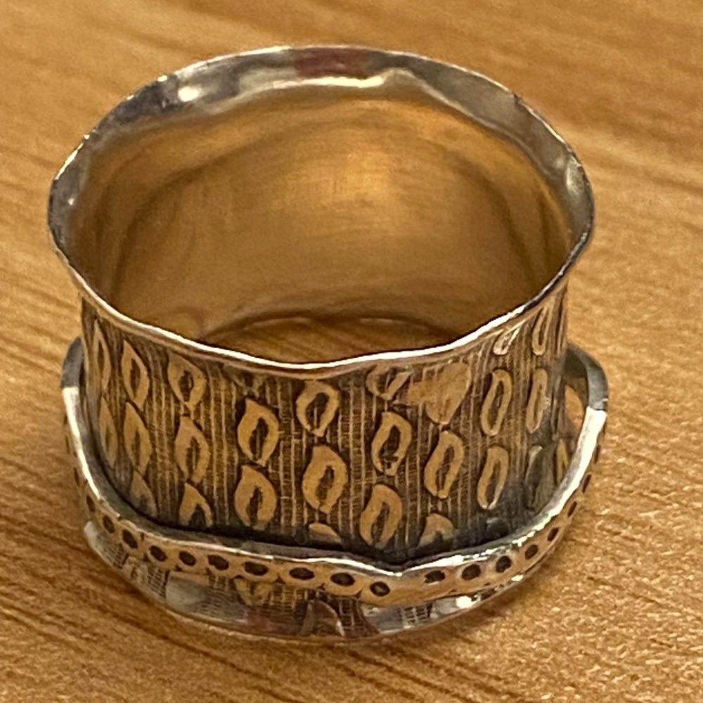 Vintage, 925 sterling silver spinner band ring